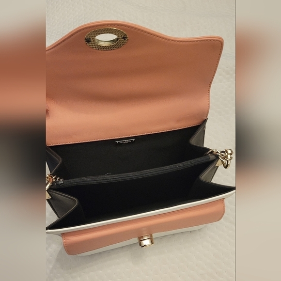 Axara leather bag (new without tags) - Picture 4 of 11